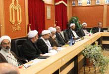 نشست مشترک جمعی از اساتید حوزه و دانشگاه به مناسبت سالروز وحدت حوزه و دانشگاه 